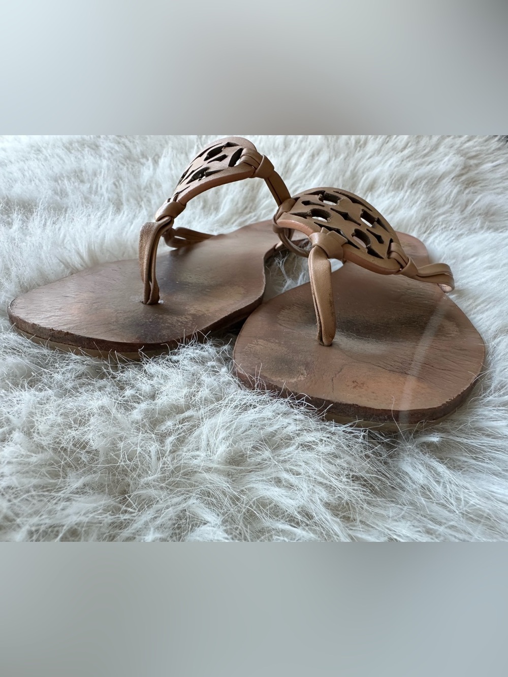 Tory Burch miller Tan Leather Logo Thong Sandals with Cutout Medallion Nude 8.5 - Picture 11 of 14